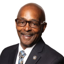 Winner Headshot 500x500_Sutton